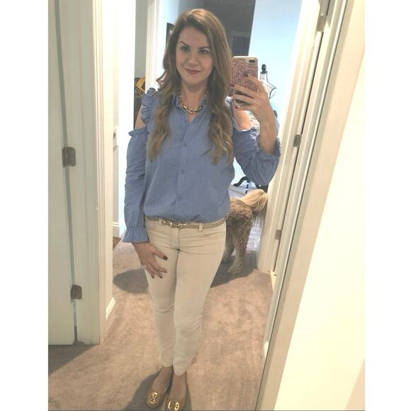 BCBGeneration Women’s Blue White Pin Striped Ruffle Cold Shoulder Top Shirt Sz L - Picture 2 of 8